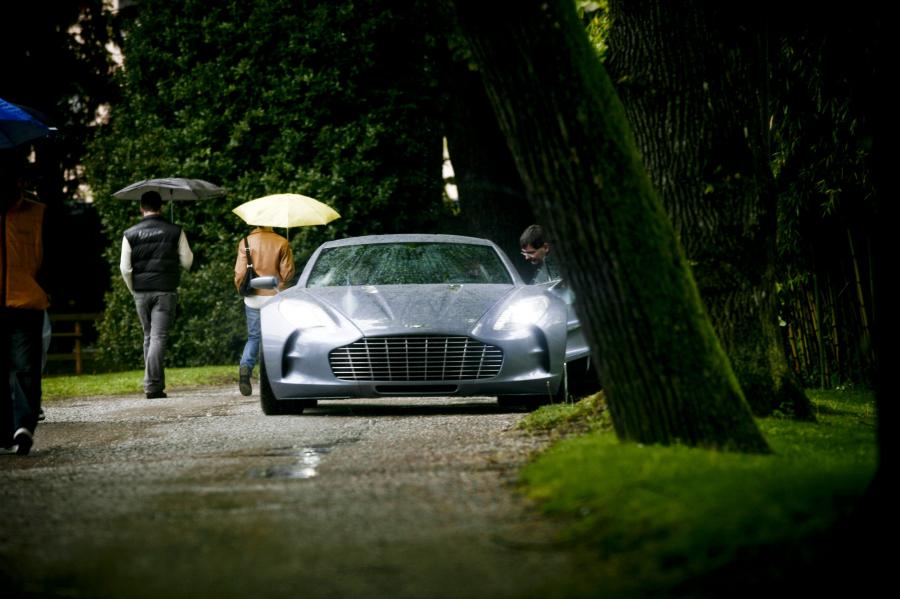  Aston Martin One-77 2010 года  (фото 9 из 89)